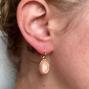 Peach & Gold necklace and earrings